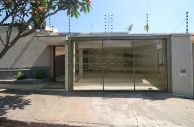Casa com 3 quartos à venda no Jardim Astúrias, São José do Rio Preto 