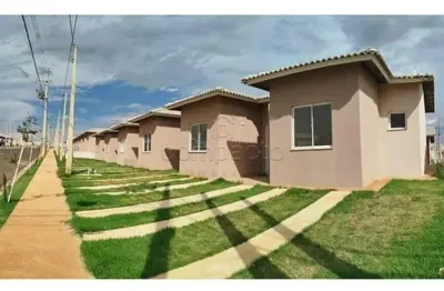 Casa em condomínio fechado com 2 quartos à venda na Zona Rural, Bady Bassitt 