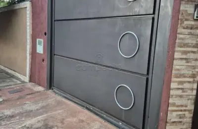 Casa com 2 quartos para alugar na Rua João Rozani, Jardim Nunes, São José do Rio Preto