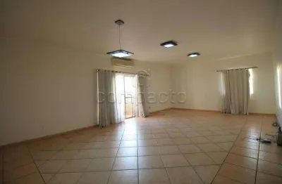 Apartamento com 3 quartos para alugar na Rua Jorge Tibiriçá, Centro, São José do Rio Preto