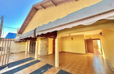 Casa com 3 quartos para alugar na Rua Haiti, Jardim América, São José do Rio Preto