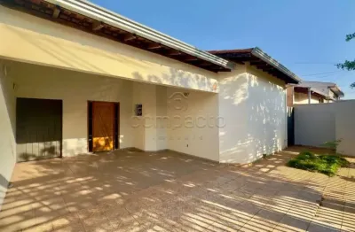 Casa com 3 quartos para alugar na Rua Ararigboia, Jardim Caparroz, São José do Rio Preto