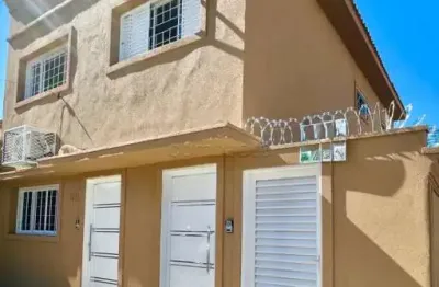 Linda casa com 02 quartos para locação, imóvel novo!