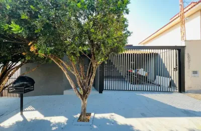 Casa com 3 quartos e varanda com churrasqueira para alugar - residencial cidade jardim