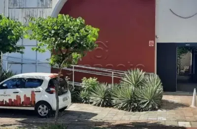 Casa comercial para alugar na Rua Bernardino de Campos, Centro, São José do Rio Preto