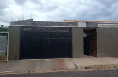 Casa com 3 quartos para alugar na Rua Deolinda de Souza Angeloni, Jardim Nunes, São José do Rio Preto
