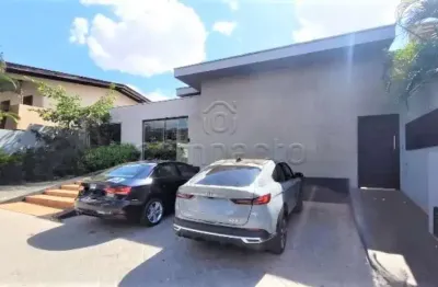 Casa comercial para alugar na Rua Doutor Raul Silva, Vila Redentora, São José do Rio Preto