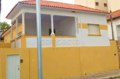 Casa com 3 quartos para alugar na Rua Bernardino de Campos, Centro, São José do Rio Preto
