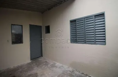 Casa com 2 quartos para alugar na Rua Olindo Roma, Vila Toninho, São José do Rio Preto
