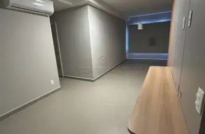 Apartamento com 3 quartos para alugar na Rua Antônio Olímpio, Vila Sinibaldi, São José do Rio Preto