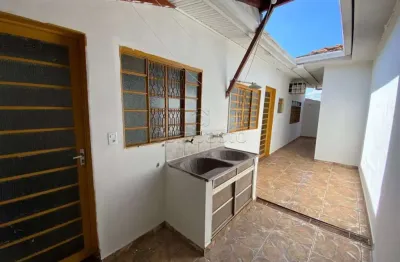 Casa com 1 quarto para alugar na Rua Sergipe, Vila Ipiranga, São José do Rio Preto