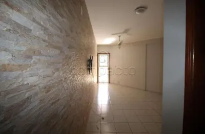 Apartamento com 3 quartos para alugar na Rua Adib Buchala, Jardim Panorama, São José do Rio Preto
