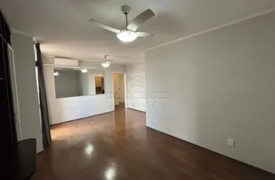 Apartamento com 3 quartos para alugar na Rua Luiz Vaz de Camões, Vila Redentora, São José do Rio Preto
