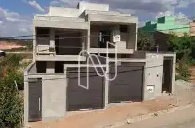 Casa à venda, 2 quartos, 1 suíte, 2 vagas, monte verde - betim/mg