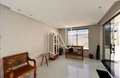 Casa à venda, 2 quartos, 2 suítes, 4 vagas, monte verde - betim/mg