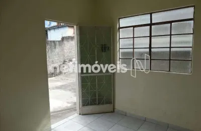 Casa com 3 quartos à venda no Petrolândia, Contagem 