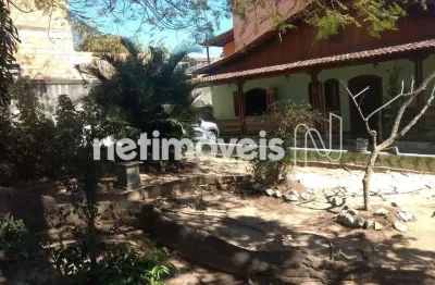 Casa com 5 quartos à venda na Vila Universal, Betim 