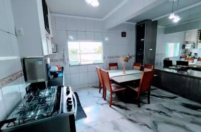 Casa com 3 quartos à venda na Vila Cristina, Betim 