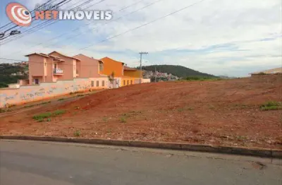 Terreno à venda na Rua dos Ciprestes, Lúcio de Abreu, Contagem