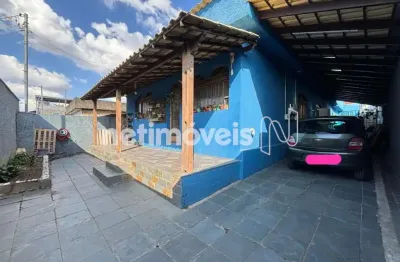 Casa com 4 quartos à venda no Petrolândia, Contagem 