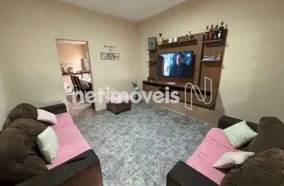 Casa com 3 quartos à venda na Rua Maripa, Industrial São Luiz, Contagem