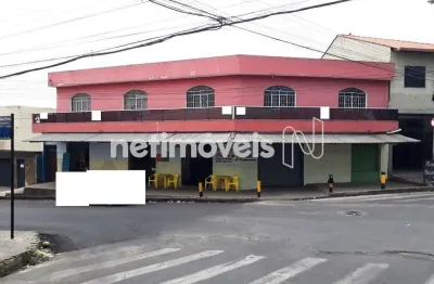 Casa com 2 quartos à venda no Petrolândia, Contagem 
