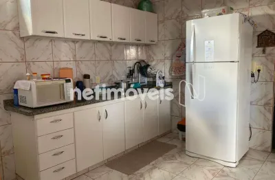 Casa com 5 quartos à venda na Rua Parafina, Petrolândia, Contagem
