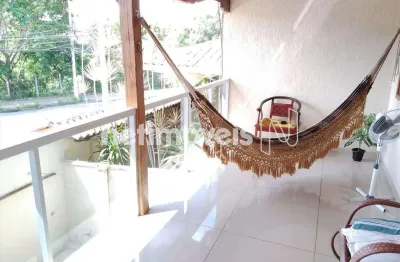 Casa com 6 quartos à venda no Tropical, Contagem 