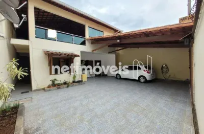 Casa com 5 quartos à venda na Sapucaia, Contagem 