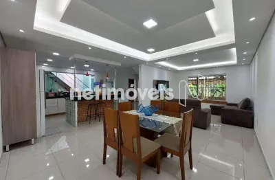 Casa com 3 quartos à venda na Sapucaia II, Contagem 