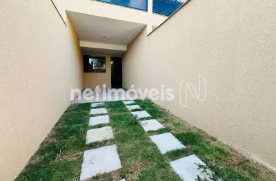 Casa com 3 quartos à venda no Industrial São Luiz, Contagem 