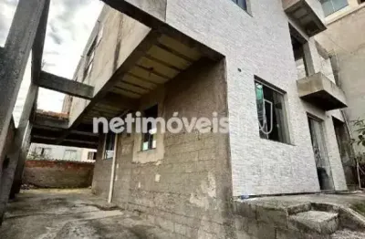 Casa com 6 quartos à venda na Sapucaia II, Contagem 