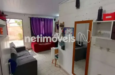 Casa com 3 quartos à venda na Sapucaia, Contagem 
