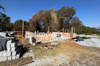 Casa com 3 quartos à venda no Laranjeiras, Betim 