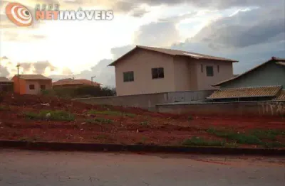 Terreno à venda na Rua dos Ciprestes, Lúcio de Abreu, Contagem