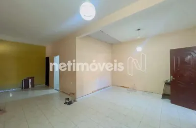 Casa com 1 quarto à venda no Petrolândia, Contagem 