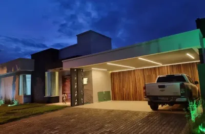 Casa em condomínio fechado com 4 quartos à venda na Avenida Prefeito Chiquilito Erse, 6739, Nova Esperança, Porto Velho
