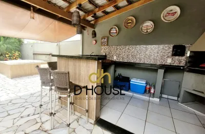 Locação -  r$3.800,00 + condominio e iptu - linda casa no condominio evidence resort com 3 dormitórios sendo 1 suite - sala ampla com 3 ambientes-lavabo-cozinha planejada-quintal com área de churrasco