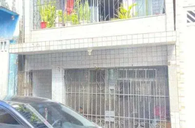 Excelente casa em localização privilegiada, em alameda fechada. contato: