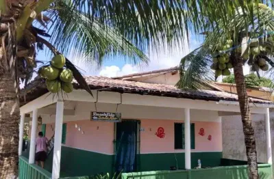 Imóvel para venda possui 645 metros quadrados com 3 quartos em Dix-Sept Rosado - Natal - RN