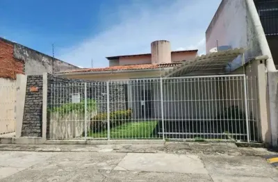 Ld alugo casa em alameda fechada na almirante barroso com 3 suites em belem