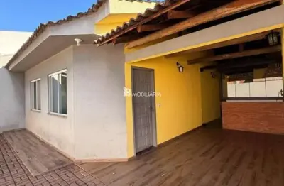 Excelente casa em condomínio a venda na região central de cascavel