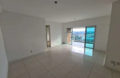 Apartamento para venda possui 100 metros quadrados com 3 quartos