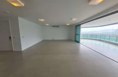 Apartamento para venda com 331 metros quadrados com 4 quartos
