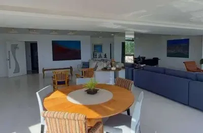 Apartamento para venda tem 190 metros quadrados com 4 quartos