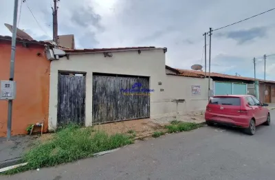 Casa para venda no bairro petrópolis prox. ifmt, novo fórum de várzea grande.
