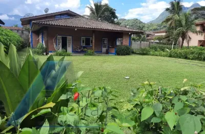 Ubatuba, horto - condomínio ubatuba country, casa com 02 dormitórios, sendo 01 suíte.
