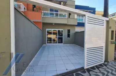 Ubatuba, itaguá - sobrado geminado com área útil de 80 m² e área total de 100 m2 com.