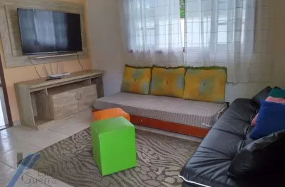 Ubatuba, jardim carolina - casa com 03 dormitórios, sendo 01 suíte.