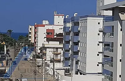 Ubatuba, toninhas - apartamento mobiliado com vista para o praia com 02 dormitórios, sendo 01 suíte.